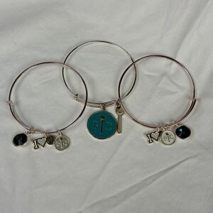 Pampered Chef Alex and Ani Style Charm Bangle Bracelet Set of 3 Collectible
